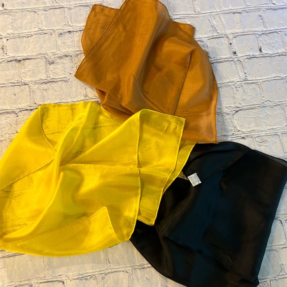 LOT OF (3) VINTAGE SILK & RAYON BLEND SHEER HAND ROLLED JAPAN MADE SMALL SCARVES - Picture 2 of 8
